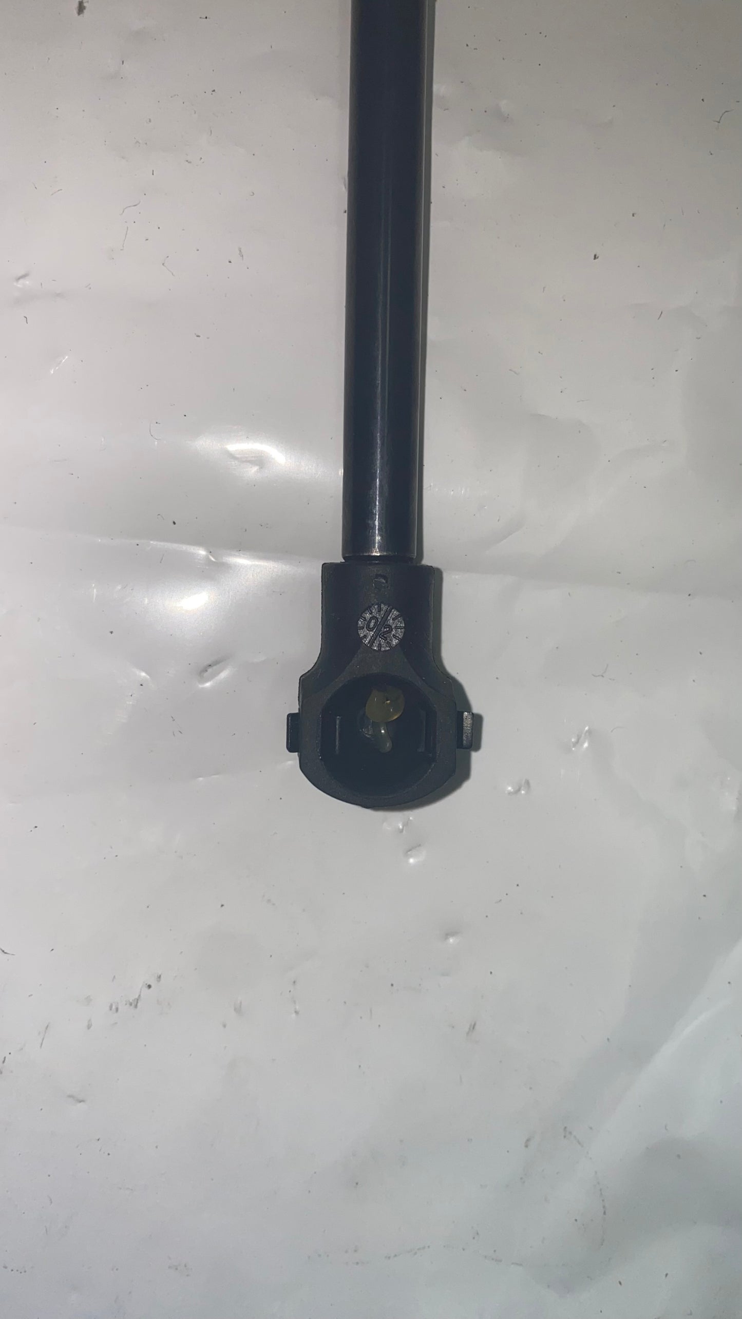 Renault Clio Boot lid gas lift support L+R (09-13)